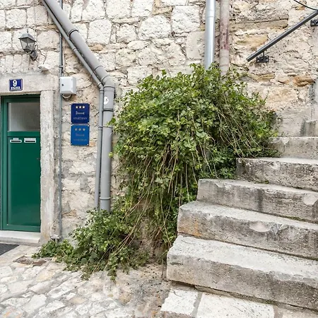 Riva Centar Apartmán *